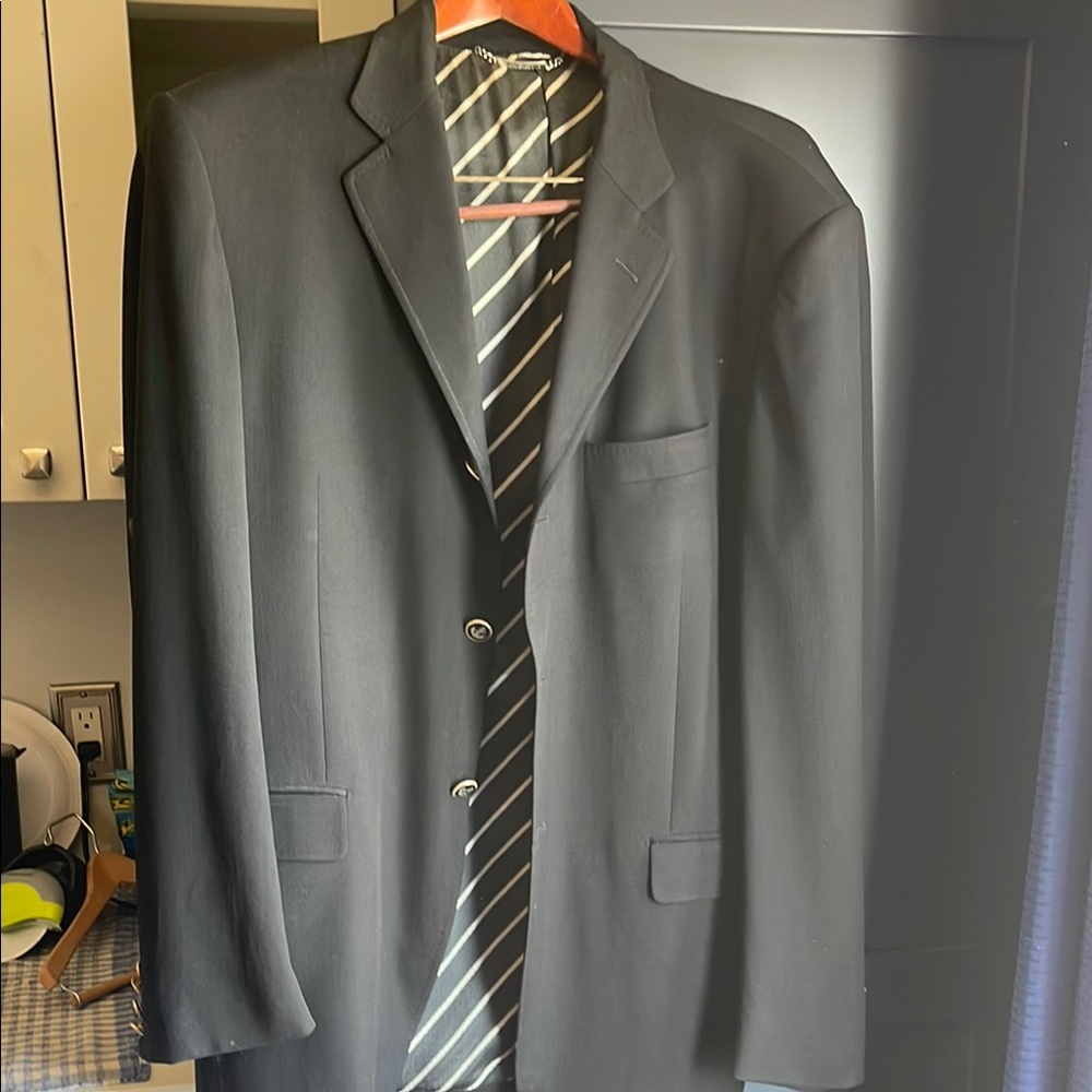 Dolce Cabana men’s black suit jacket